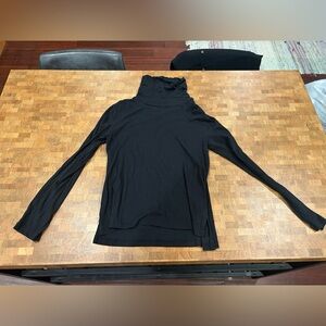 Madewell Black Turtleneck Size Small